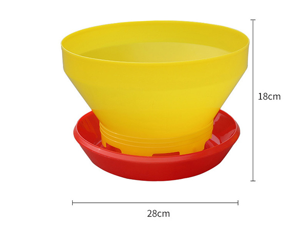 Automatic chicken feeders bucke