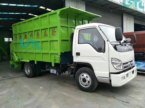 cow cattle feed spreader